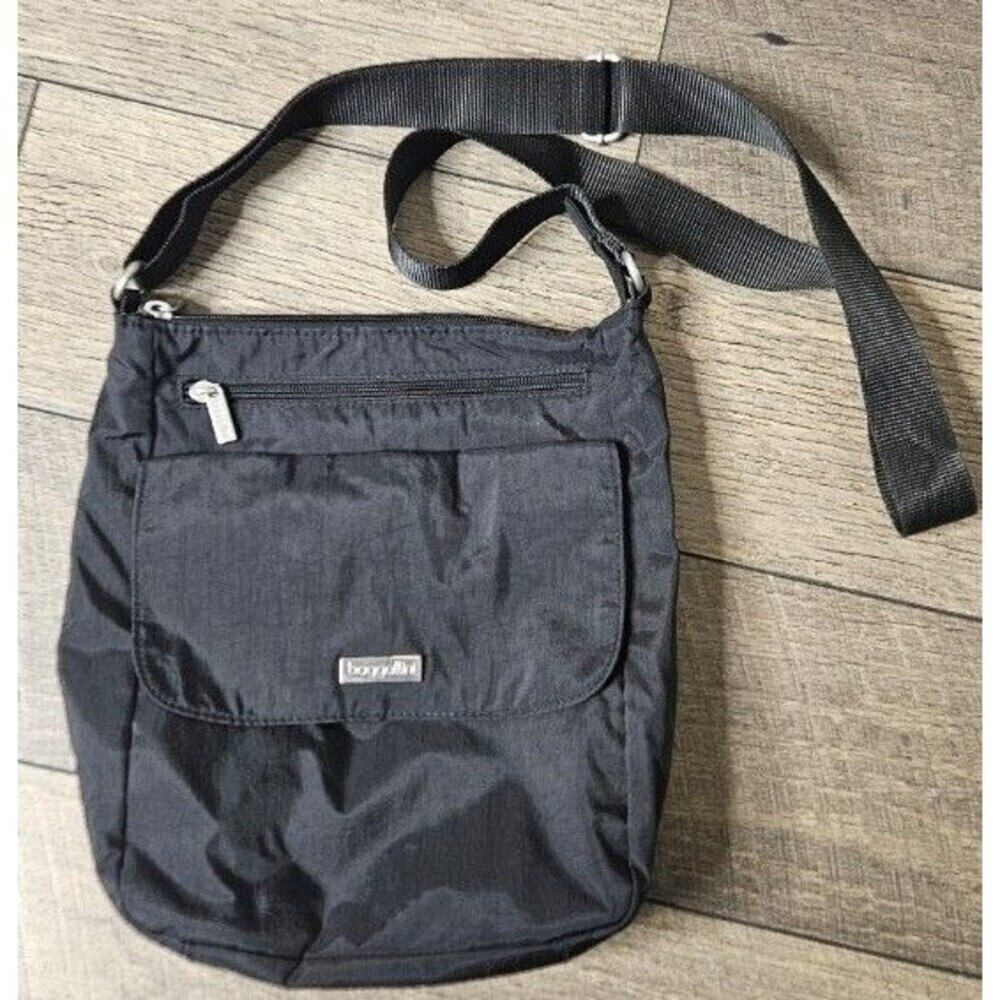 Baggallini Town Bagg Special Edition Crossbody/Shoulder Bag Black